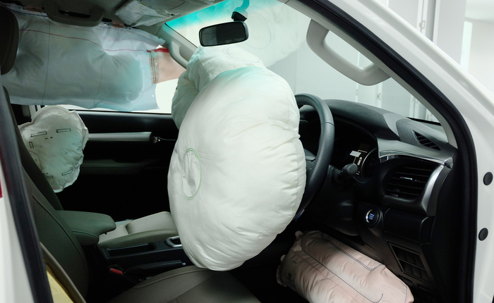 How do airbags work