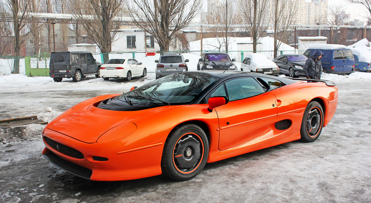 Jaguar XJ220